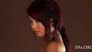 Обнаженное соблазнение от девственницы - порно видео