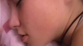 Она не может жить без этих длинных дюймов - порно видео