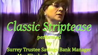 Миссис Элизабет Хогбен исполняет классический стриптиз - порно видео