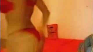 Потрясающий подросток домашнее видео мастурбации - порно видео