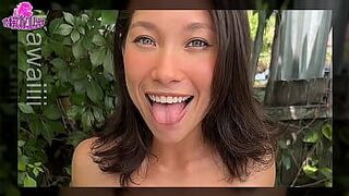 Подборка прыгающих сисек Лили - порно видео