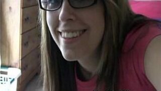 Сексуальная блондинка подруга голая в стрип-танце - порно видео