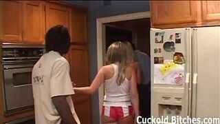 Твоего члена недостаточно для такой девушки, как я. - порно видео